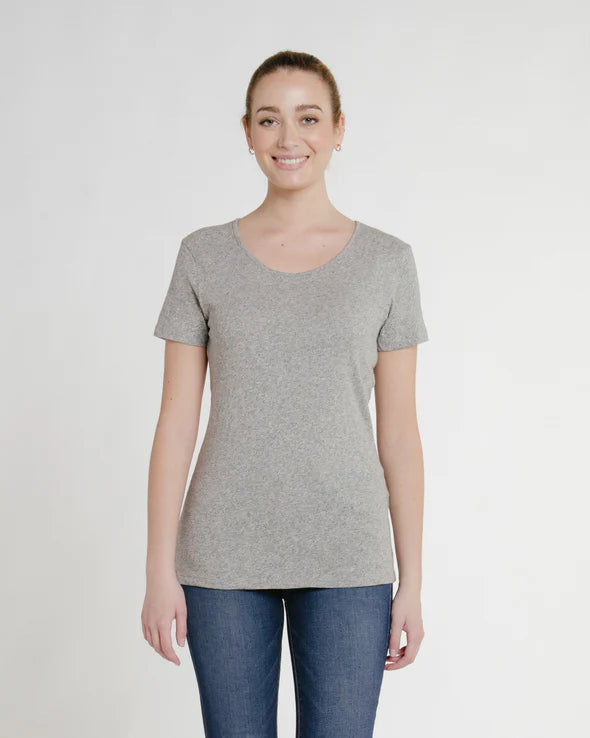 Avens Tee