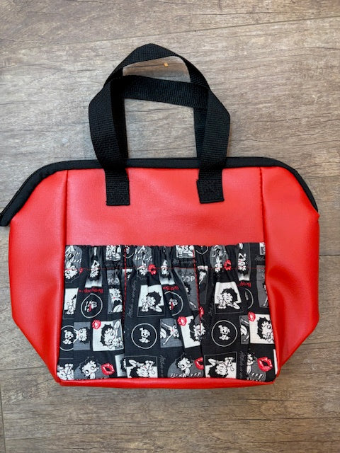 6 Pocket Bag