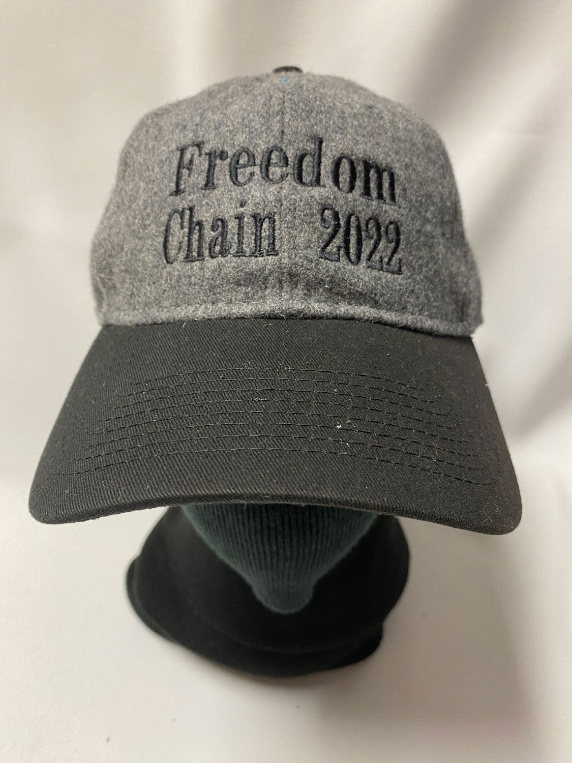 BALL CAP FREEDOM CHAIN 2022 - black embroidery on grey/black