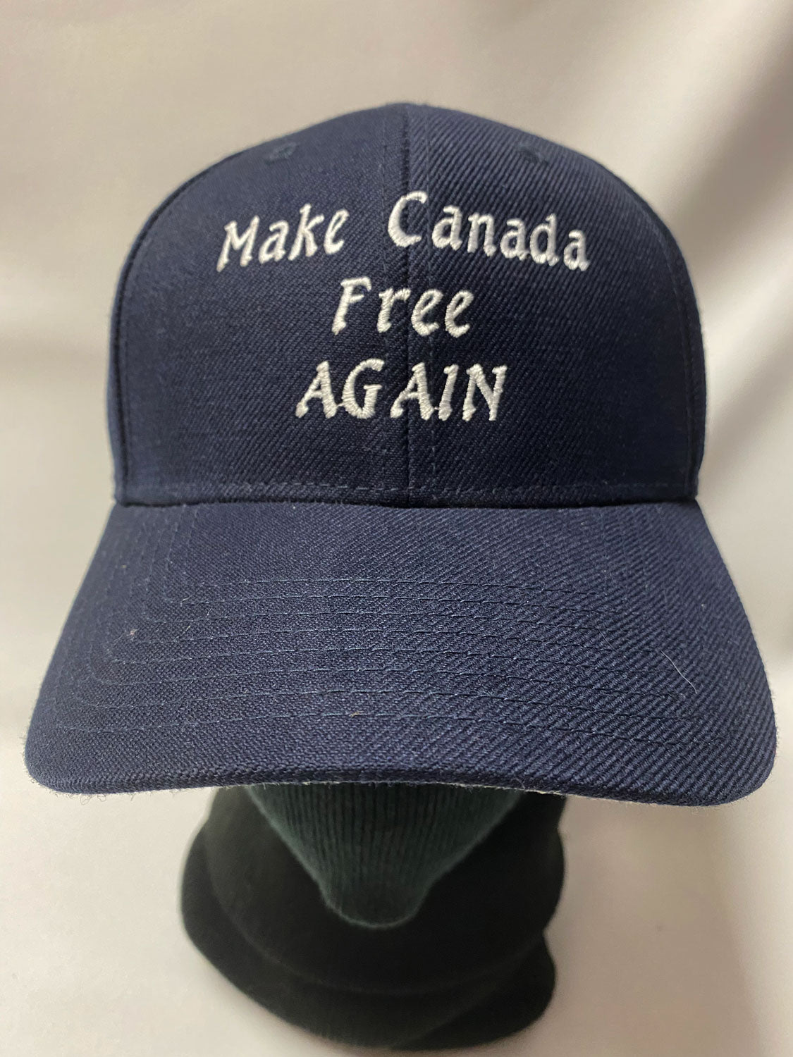 BALL CAP MAKE CANADA FREE AGAIN 2022 - white embroidery on navy